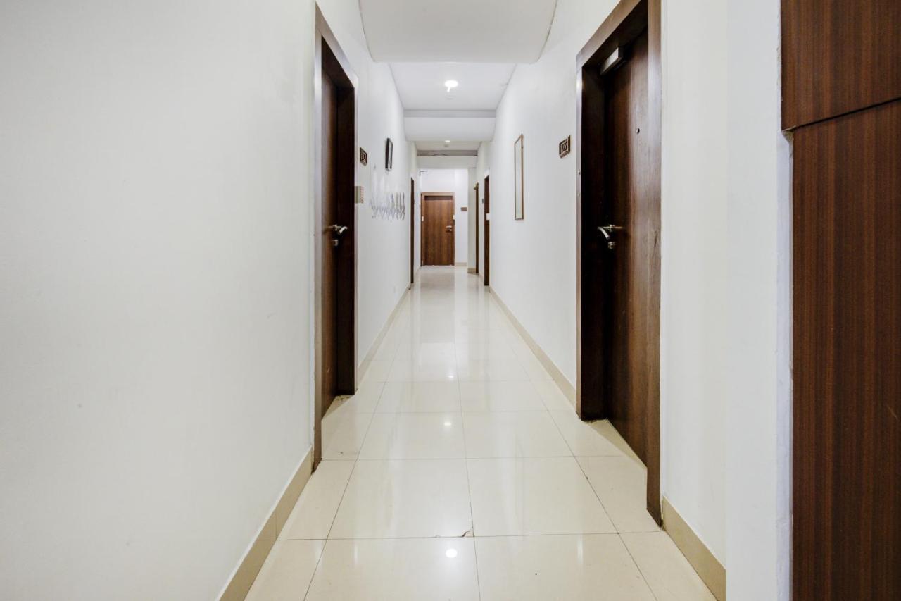 Capital O 77295 Hotel Bansidhar Bhuvan Мумбаї Екстер'єр фото